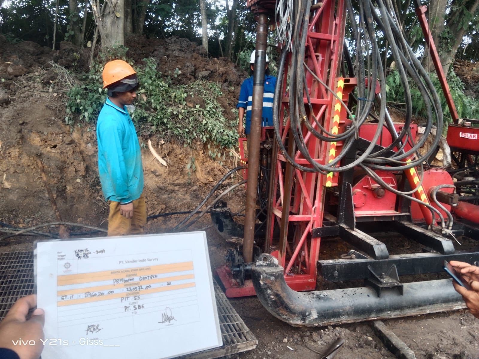 Pengeboran Geoteknik - dokumentasi Pengeboran dan Pengambilan Sampel Geotek