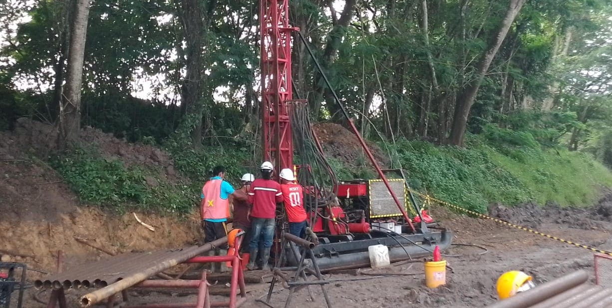 Field Logging - dokumentasi Pengeboran dan Pengambilan Sampel Geotek